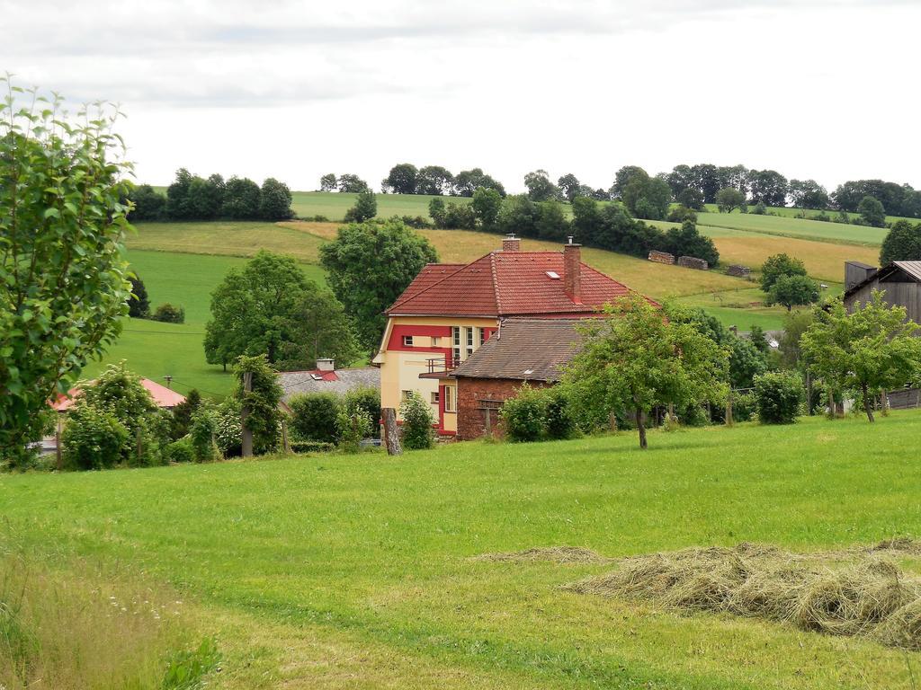 Familiehuis Fuchs Horni Branna Exteriör bild