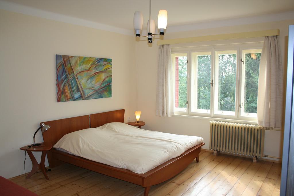 Familiehuis Fuchs Horni Branna Rum bild