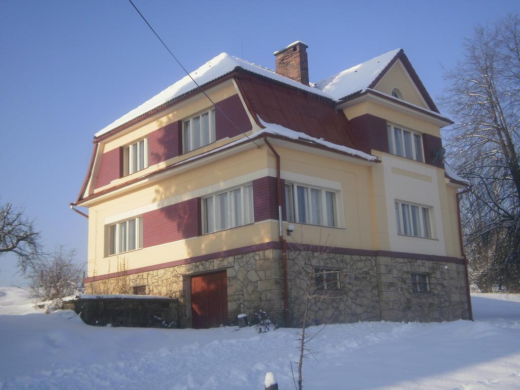 Familiehuis Fuchs Horni Branna Rum bild
