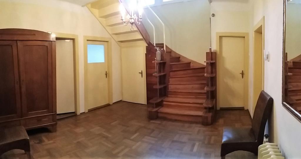 Familiehuis Fuchs Horni Branna Exteriör bild