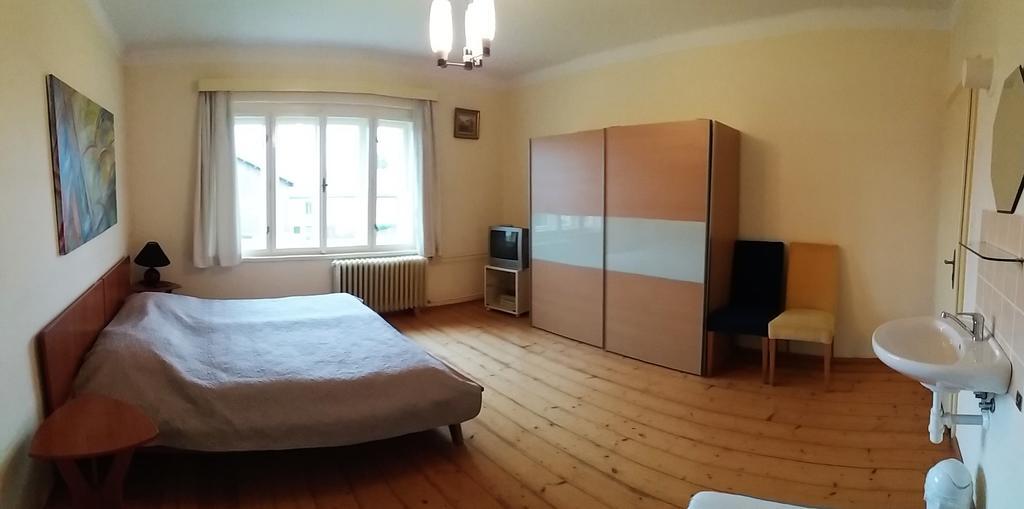 Familiehuis Fuchs Horni Branna Exteriör bild